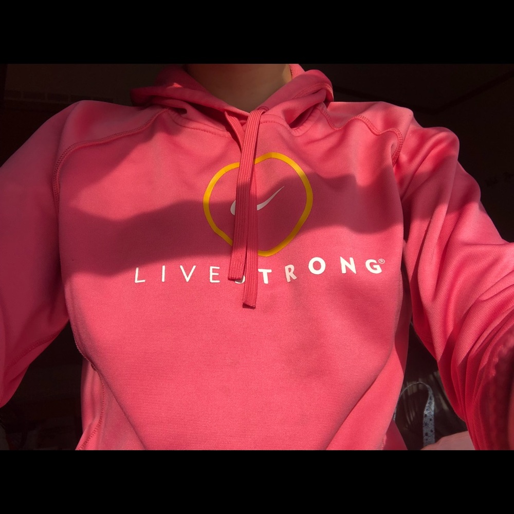 Nike sweatshirt !
